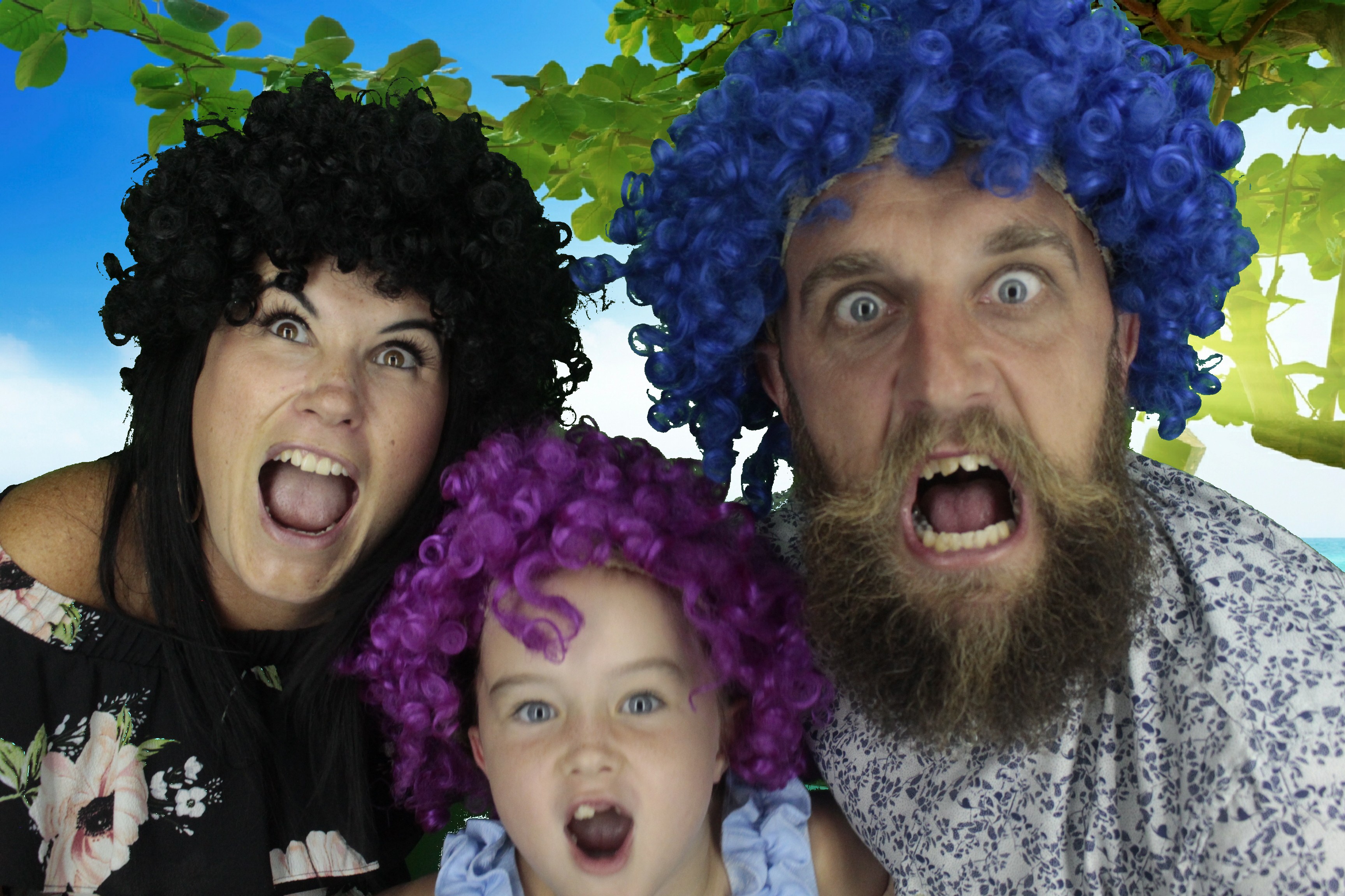 Leanne & Mike's Wedding | View more photos from the event at gallery.myphotoboothexperience.co.uk/u/MyPhotoBoothExperienceLtd/Leanne-Mikes-Wedding